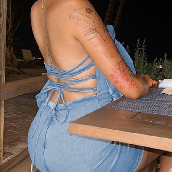 Body con denim like flower statements dress - Picture 2 of 4